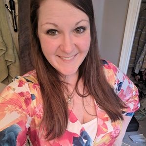 Meet your Posher, Nina